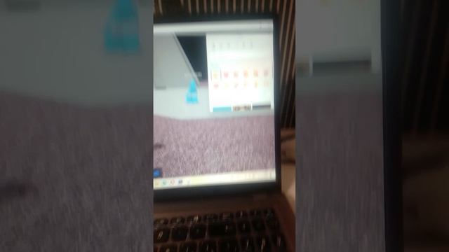 как включить эмодзи на компеноуте