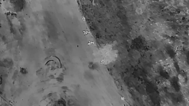 На кадрах - срыв нескольких ротаций противника, сбросами с наших дронов смотреть онлайн