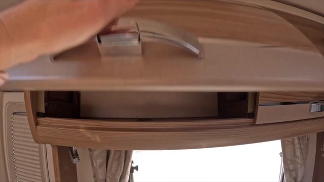 2017 Swift Kon-Tiki 679 Black Edition смотреть онлайн