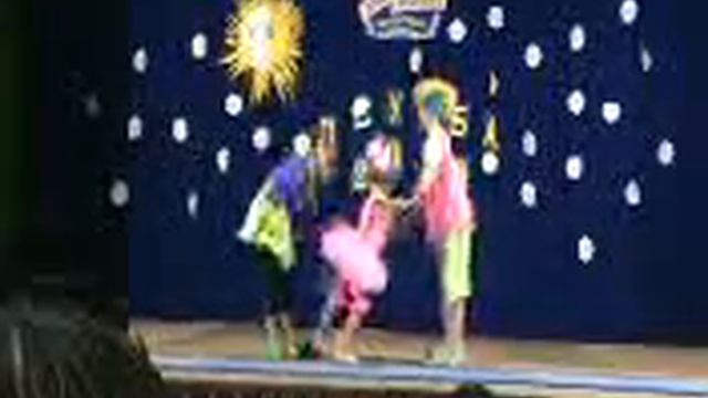 Игра с куклой Виктория Тиссен,света Перец, Вика К~ смотреть онлайн