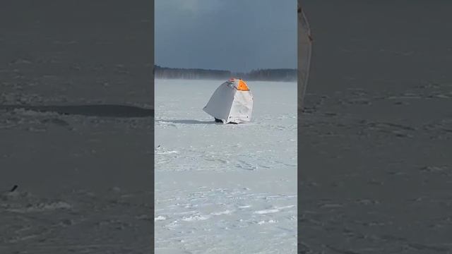 Дневник рыбака. Озеро Флюс. 17 февраля 2025 г. Сильный ветер. смотреть онлайн