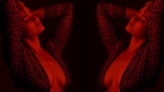 STEFANIA смотреть онлайн