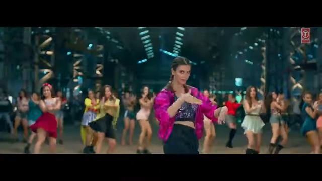 Sheher Ki Ladki Song/ khandaani shafakhana/ #Tanishk, #Badshah, #tulsi Kumar, #Diana penty смотреть онлайн