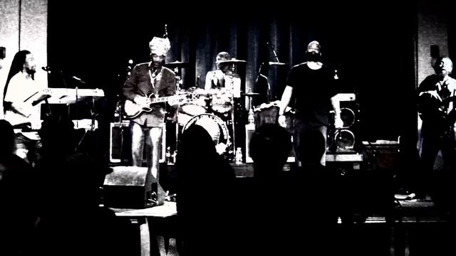 Bambu Station "Walk Ur Mile" [LIVE] смотреть онлайн
