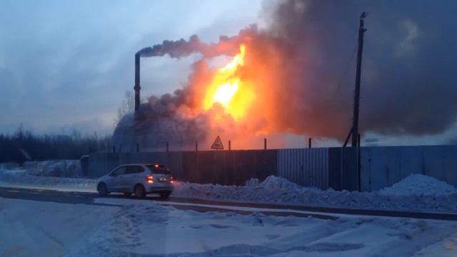 Пожар Ангара у А/к Западный Комсомольск-на-Амуре, 13.01.2016 смотреть онлайн