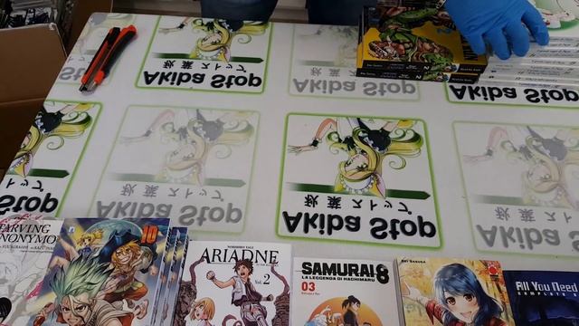 [MEGA-UNBOXING] Parte3 Novità Fumetti e Gadget Aprile & Maggio 2020 - Akiba Stop смотреть онлайн