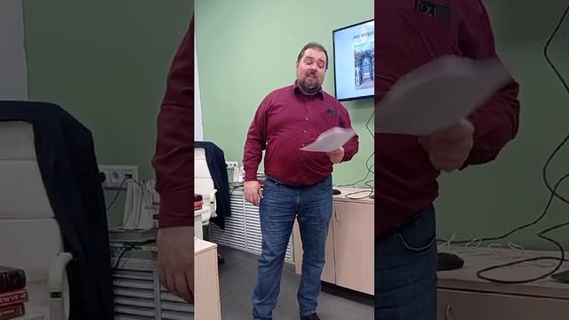 Жан де Лафонтен. Сойка, украшенная павлиньими перьями.mp4