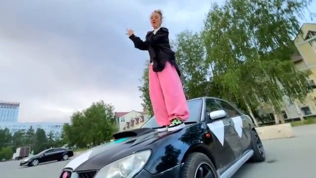 Wise Jeny feat. Tania Raier - Осколки (mood video by @vova_legend ) смотреть онлайн