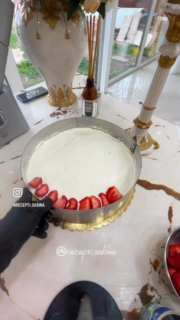 Тортик ФРЕЗЬЕ смотреть онлайн