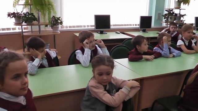 1-А первый раз в библиотеке.(октябрь 2017) смотреть онлайн