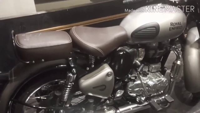 Gunmetal grey colour classic 350 bs 6 royal Enfield смотреть онлайн