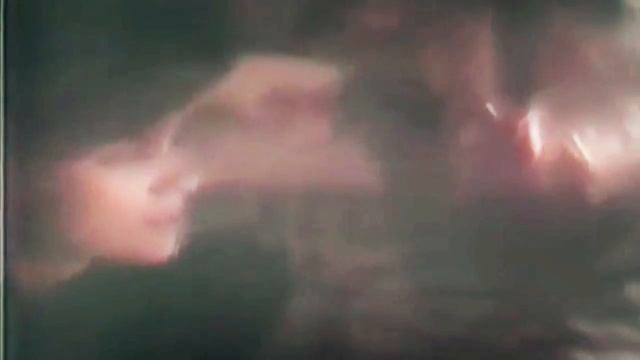 Gia Carangi & Sandy Linter / She's a maniac смотреть онлайн