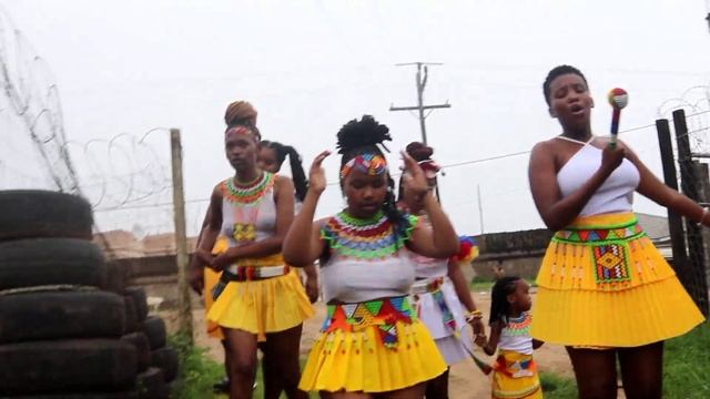 Izintombi Nto || Zulu Reed Dance || UMhlonyana || Ukuhlolwa || Zulu Virgins || Zulu Songs