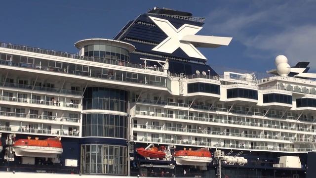 Norwegian Star,Celebrity Constellation and Celebrity Eclipse together at Port Rostock смотреть онлайн
