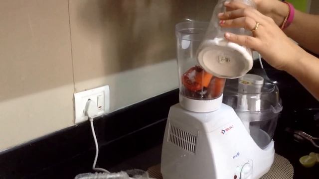 How to make detox vegetable juice : Beetroot , carrot , tomatoes смотреть онлайн