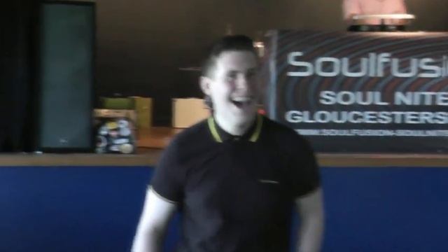 Tom Page's reaction to seeing Dave Crocker's painting of him смотреть онлайн