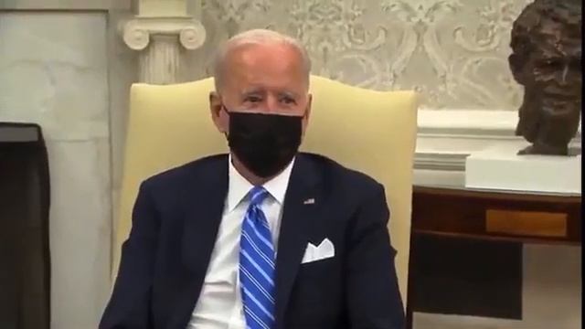 Biden shit pants in the meeting with boris смотреть онлайн