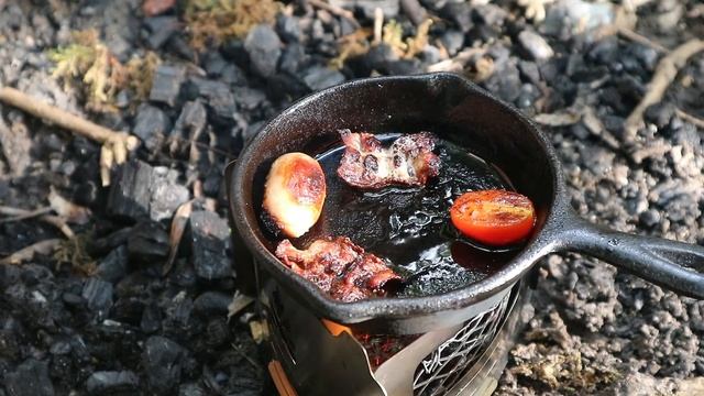 Worlds Smallest Bushcraft Breakfast 🍳☕️ смотреть онлайн
