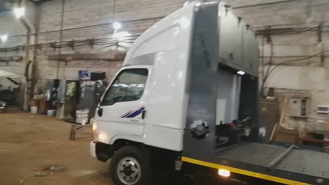 Архивное видео, обзор эвакуатора со двойным спальным местом Hyundai HD78 смотреть онлайн