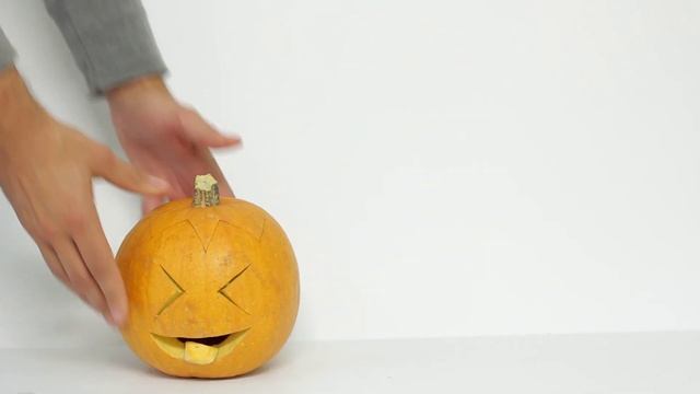 Life Through Pumpkins смотреть онлайн