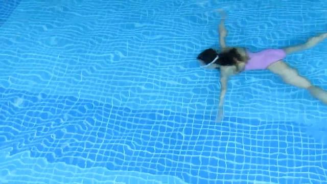 Плавание под водой смотреть онлайн