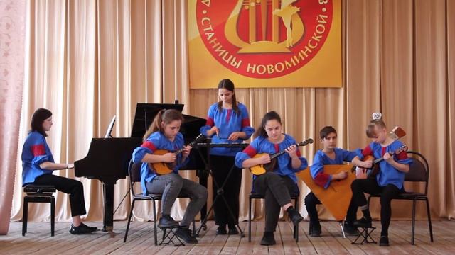 Ансамбль смешанных классов "Рябинушка" смотреть онлайн