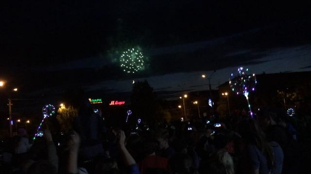 Праздничный салют Миасс 2019