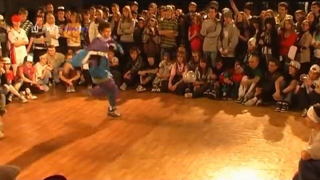 Bart & PJ vs Илья D & Малой смотреть онлайн