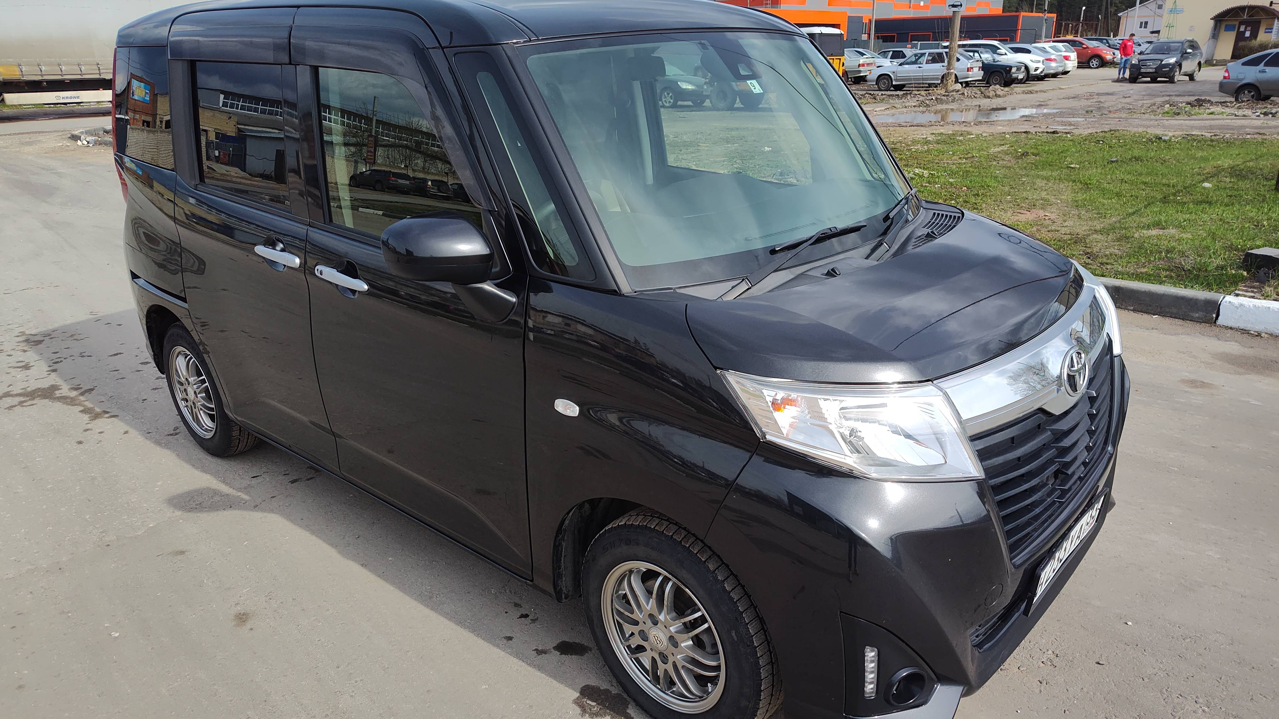 Toyota Roomy 2017 X S смотреть онлайн