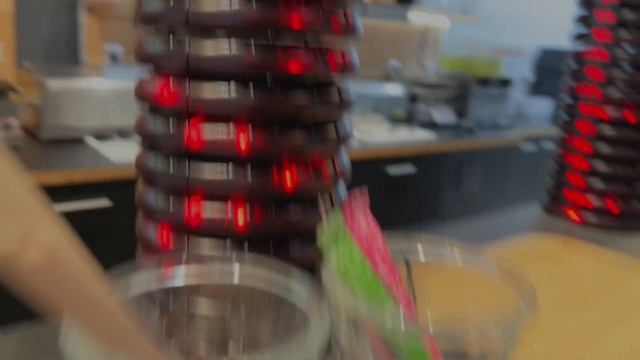 Уехал в Лилль - выпуск #241 Май 16 2022 #1день1минута #франция #лилль #трекдня смотреть онлайн