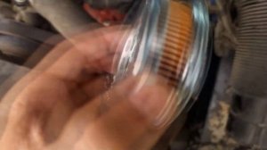 Замена фильтра в гидроусилители Мерседес 190 w201 w124 . Replacing the filter in the power steering