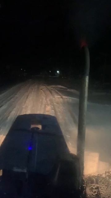 Чистка снега, на мтз-50, с передним мостом т-40, пламя из трубы. смотреть онлайн