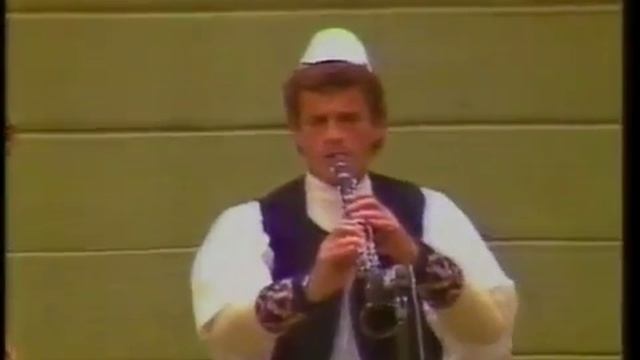 Haxhi Marina dhe grupi i Divjakës - Kaba myzeqare смотреть онлайн