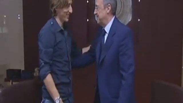El primer día de Luka Modric en el Real Madrid 27/8/12 смотреть онлайн
