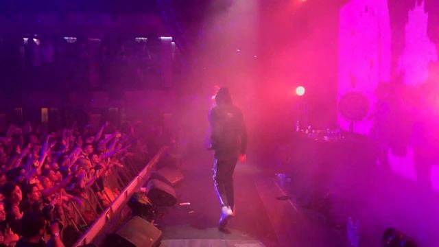 Big Russian Boss Feat  Young P&H – Hustle Hard Flava (live) 4k
