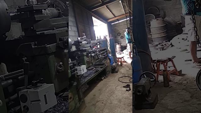 Excellent Techinical Skill in Hammer Mill | Bubut Poros смотреть онлайн