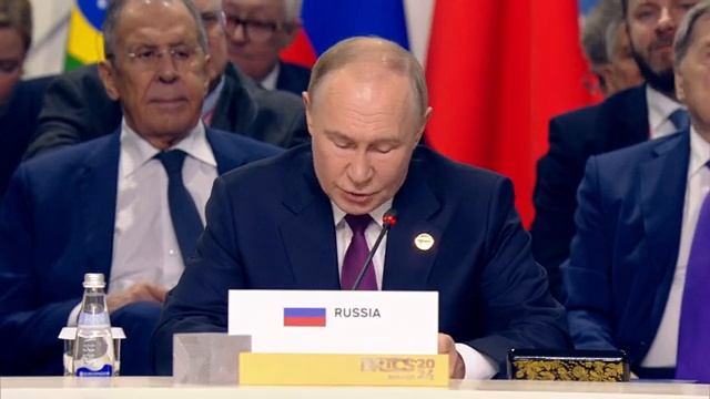 Пленарное заседание XVI саммита БРИКС в формате «аутрич» / «БРИКС плюс» смотреть онлайн