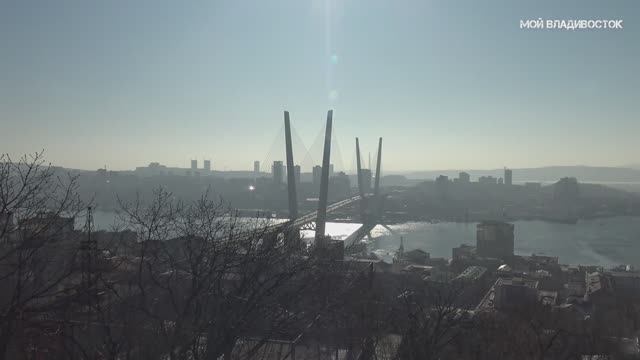 Владивосток с видовой парка Орлиное гнездо (13 января 2024). смотреть онлайн