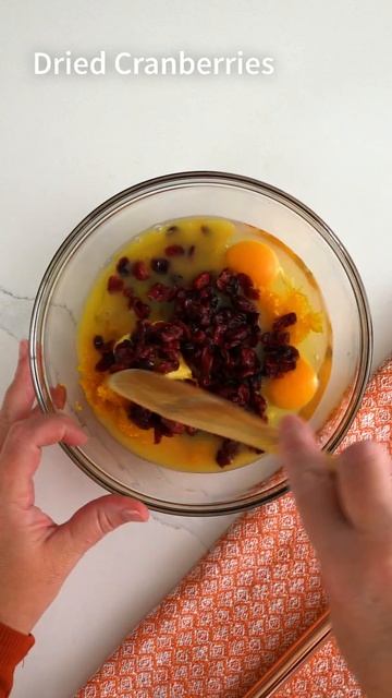 How To Make Cranberry Orange Muffins by Garden of Life смотреть онлайн