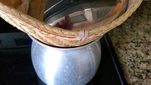Sticky Rice Pudding. Sweet rice with coconut cream deliciousness. My easy recipe. Enjoy! смотреть онлайн
