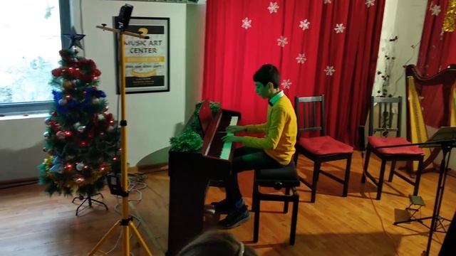 Сонатина F major, Бетовен – Коледен концерт 2019 смотреть онлайн