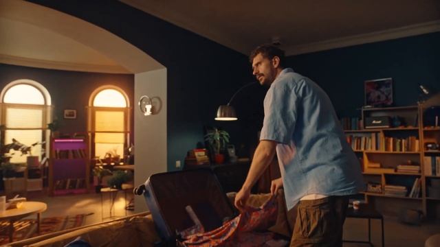 Все в последний момент: рекламная кампания Ostrovok.ru от The Clients