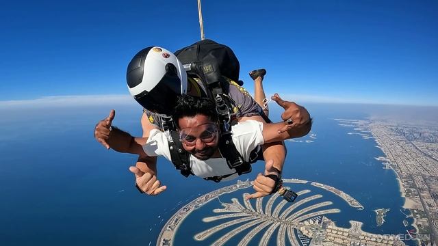 Skydiving Dubai 13000. #plamjumeraih