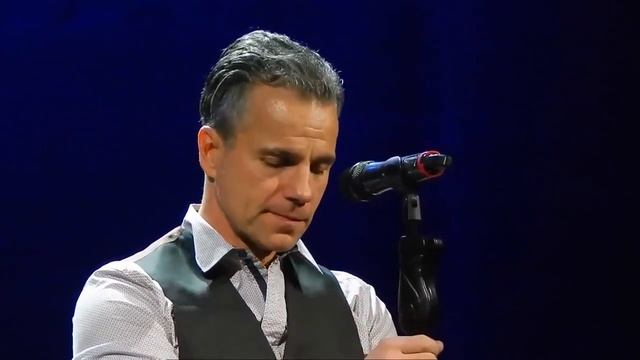 Ordinaire - Celine Dion vs Bruno Pelletier смотреть онлайн