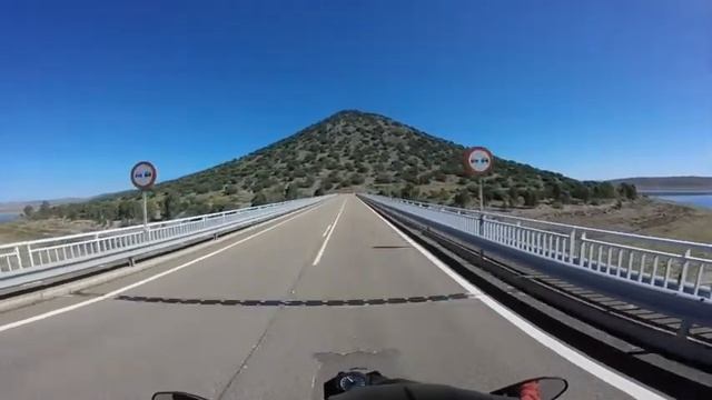 Pantano de la Serena Pequeño смотреть онлайн