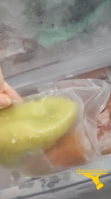 На улице зима,а в морозилке лето🫑 смотреть онлайн