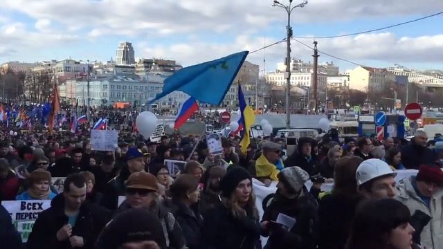 "Руки прочь от Украины" на марше в память Немцова смотреть онлайн