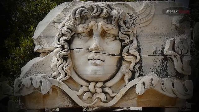 Kim Onun Gözlerine Bakarsa Taş OLuyor ( Medusa Efsanesi ) смотреть онлайн
