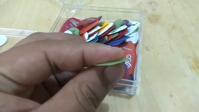 Alice Guitar Pick 100Pcs / Set From Gearbest смотреть онлайн