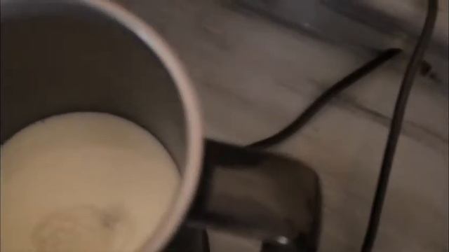 NEW Instant Milk Frother VS Nespresso Aeroccino 3 - 2021 Review смотреть онлайн